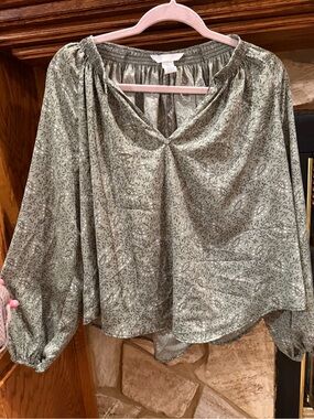 H&M Olive Green Floral Peasant Blouse